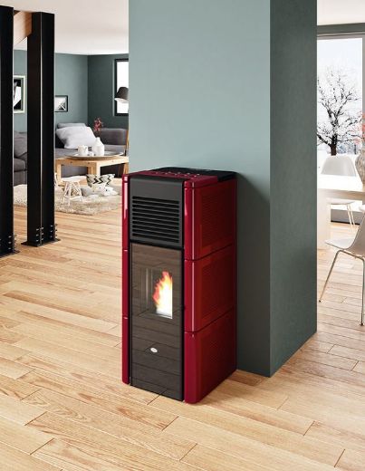 Immagine di STUFA PELLET EVA CALOR MODELLO ZOE 15 kW CON CANALIZZAZIONE INDIPENDENTE RIVESTIMENTO IN CERAMICA