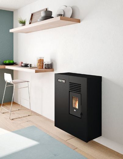 Immagine di Stufa pellet stretta canalizzabile EVA CALOR MATILDE 4,6 kW